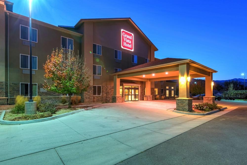 Comfort Inn & Suites Parachute Exterior photo